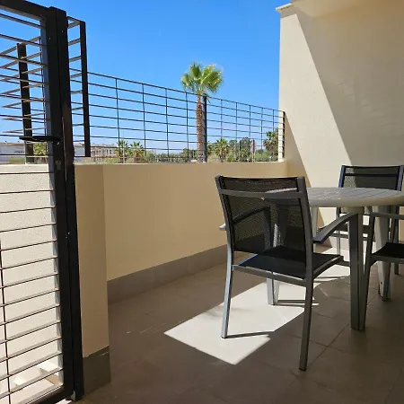 Realrent Neo Mediterraneo * Barrio-Mar