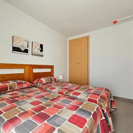 Realrent Neo Mediterraneo Apartment *
